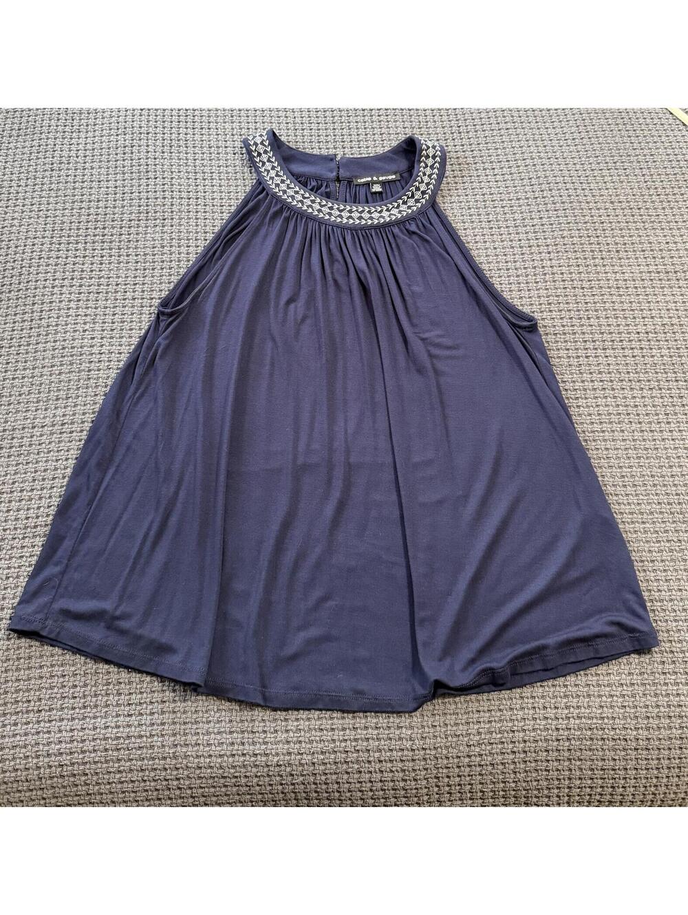 Cable & Gauge Navy Embroidered Neck Sleeveless Top Medium